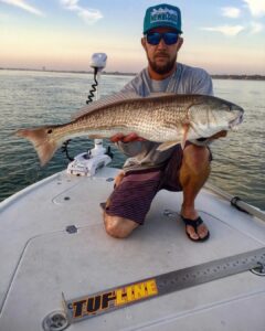 Our buddy @jbsnookrd took a break from the snook to rope a nice bull #reddrum!…