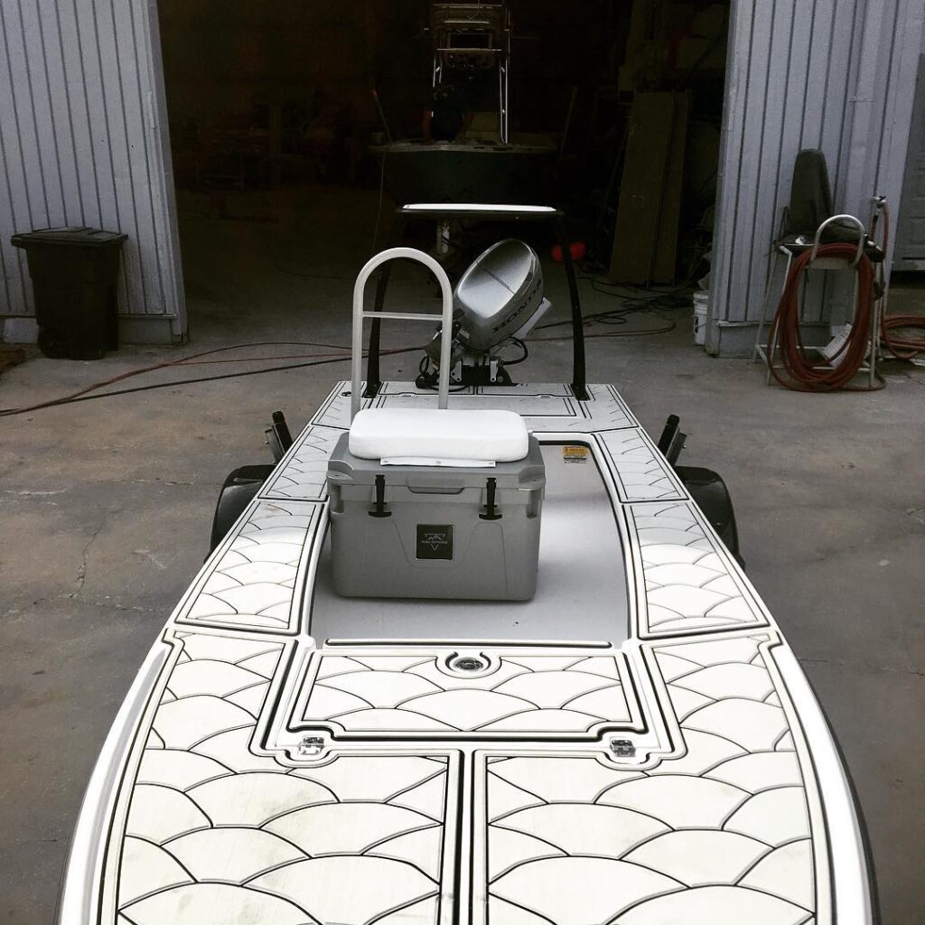 Mangrove bay with our grab rail and rod holders for is ready to crush some back
