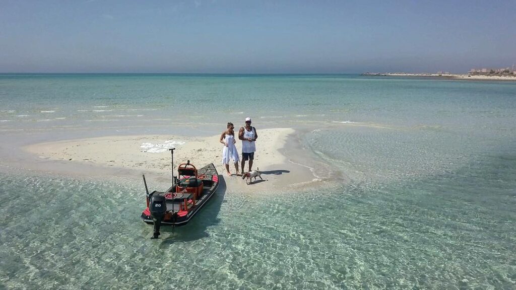 H:SKIFF... Takes You Places! 
With people you Love 
.
.
H:Skiff The Ultimate Ski