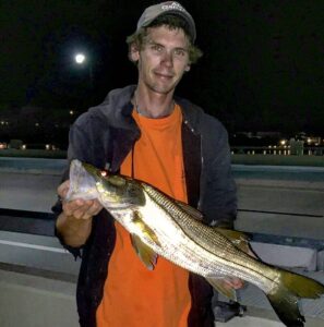 Couple unders tonight and went 1 for 1 on poons and a few moon fish for my Asian