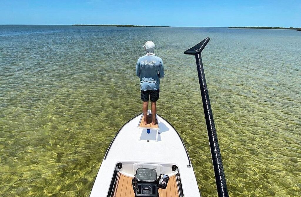 Livin for the weekend
•
•
Teak over black for this restoration!
•
•
Tag for y